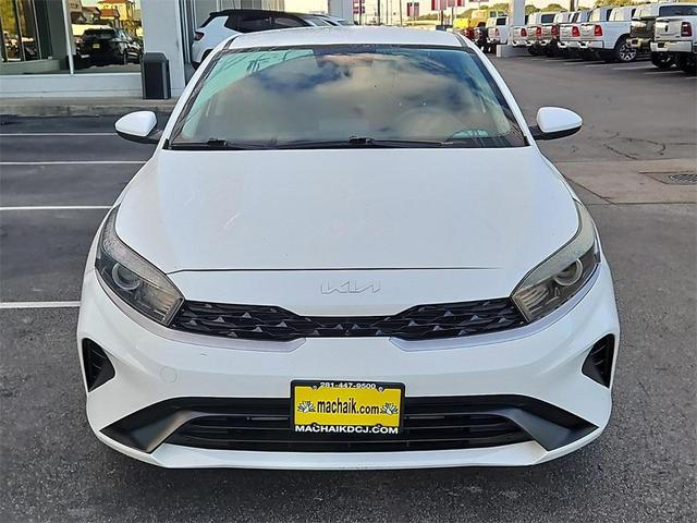 2022 kia forte lxs