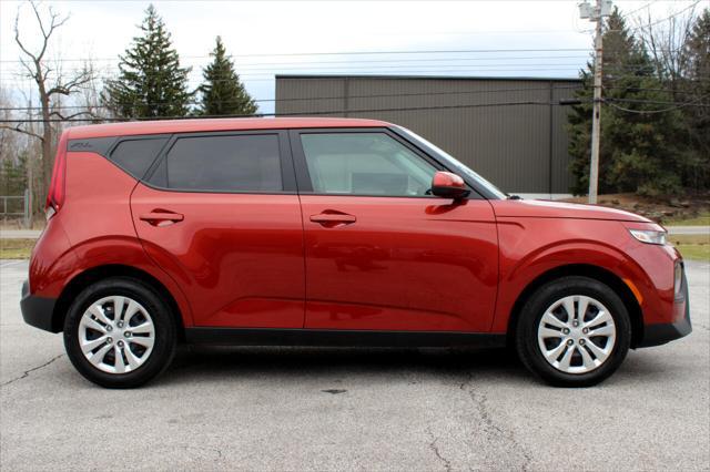2022 kia soul lx cvt