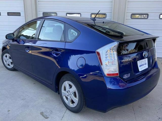 2010 toyota prius iv