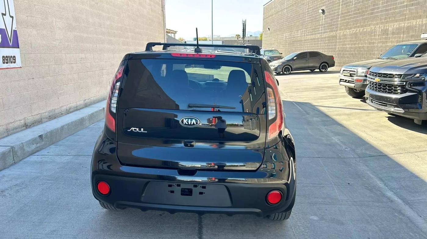 2019 kia soul base
