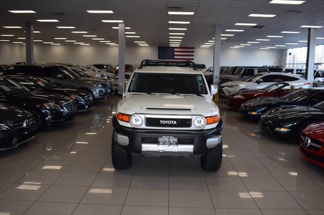 2013 toyota fj cruiser base