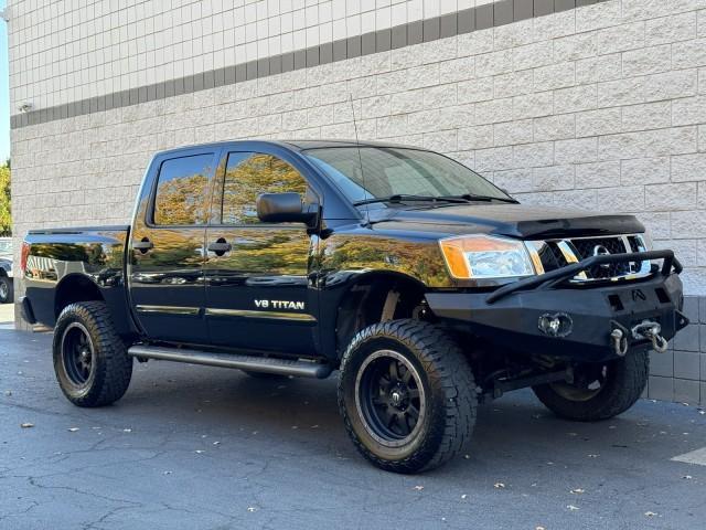 2013 nissan titan sv