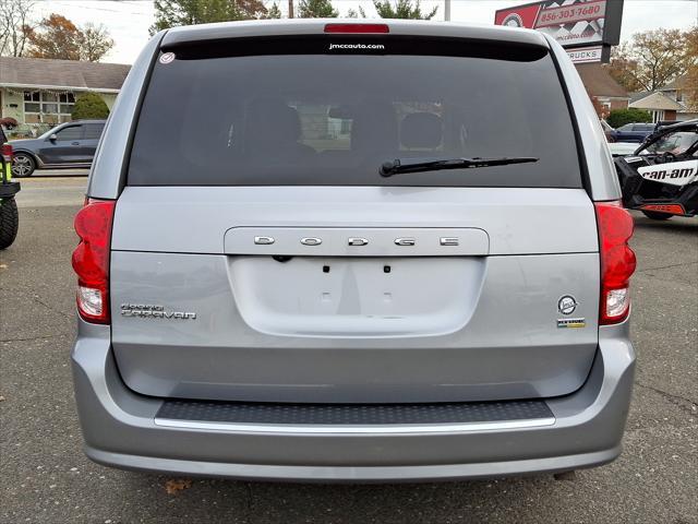 2019 dodge grand caravan se
