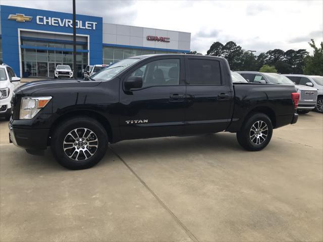 2023 nissan titan sv