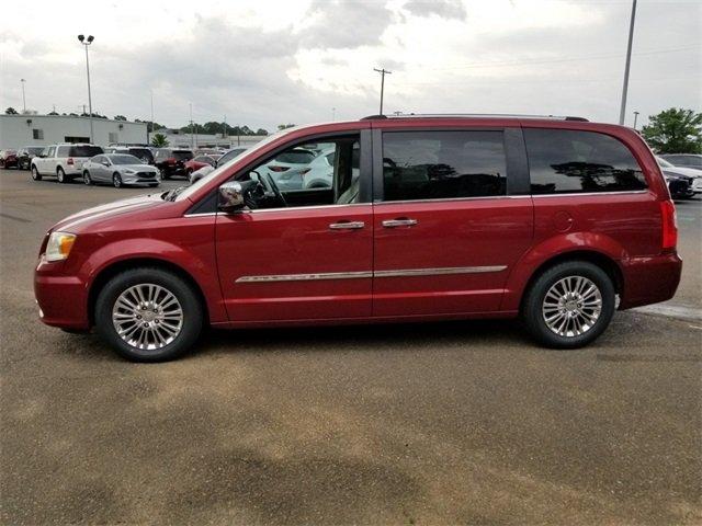 used 2011 chrysler town & country limited tupelo, ms 38804 for sale in tupelo, mississippi