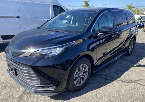 2021 toyota sienna