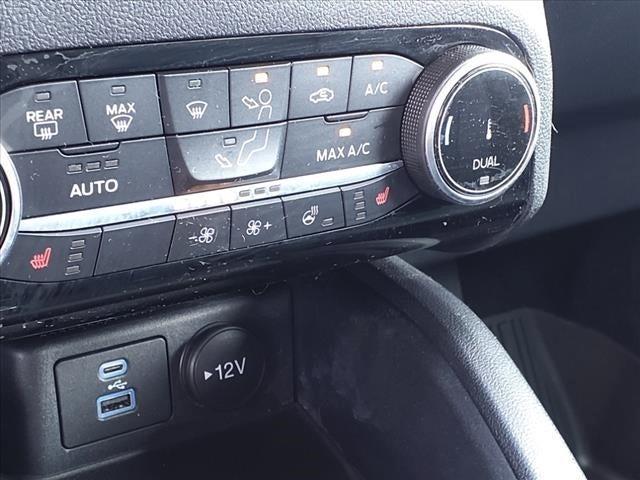 2022 ford escape sel