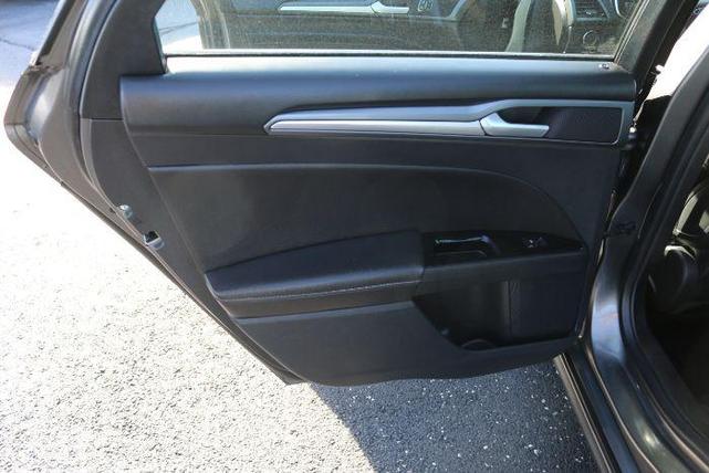 2013 ford fusion titanium