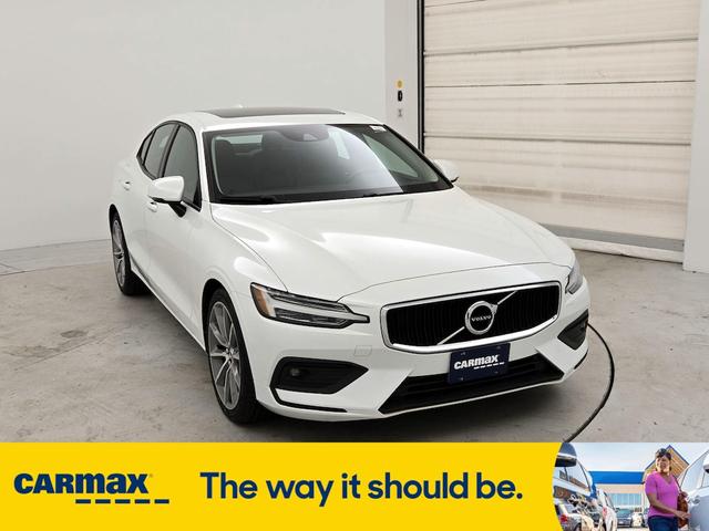 2021 volvo s60 t6 momentum