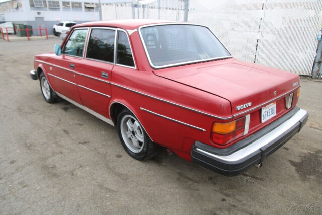 1979 volvo 244dl 4 cylinder automatic no reserve