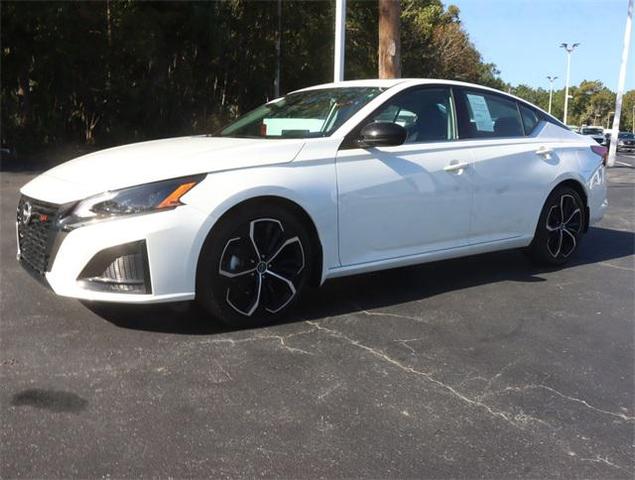 2024 nissan altima sr fwd