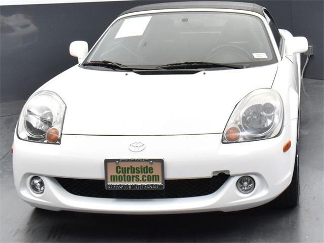 2003 toyota mr2 base