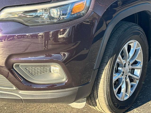 2021 jeep cherokee latitude lux