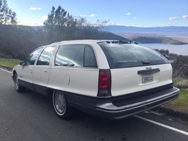1991 oldsmobile custom cruiser very nice condition