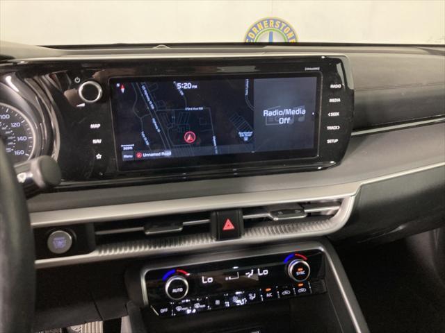 2022 kia k5 gt-line