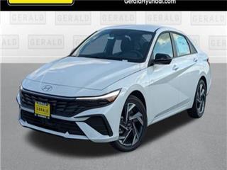 2025 Hyundai Elantra blue