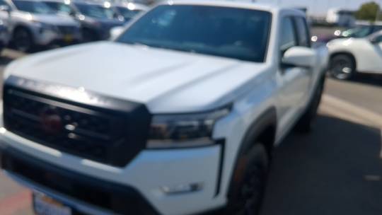 2023 nissan frontier pro-x