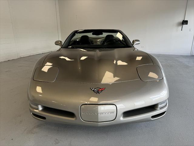 2002 chevrolet corvette base