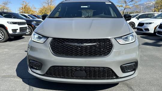 2025 Chrysler Pacifica