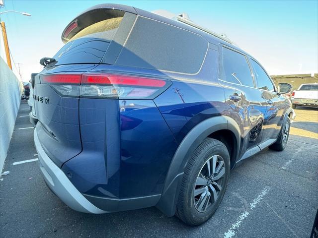 2023 nissan pathfinder sl fwd
