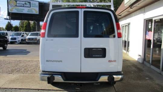 2017 GMC Savana
