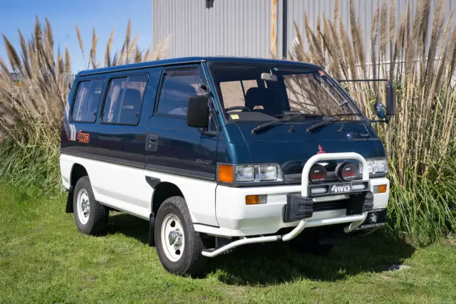 1990 mitsubishi delica 4wd star wagon exceed l300 turbo diesel w/ 32,xxx miles!!