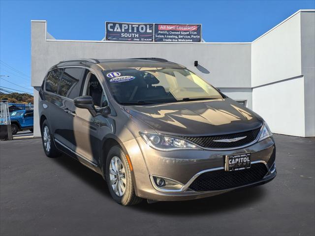 2018 chrysler pacifica touring-l