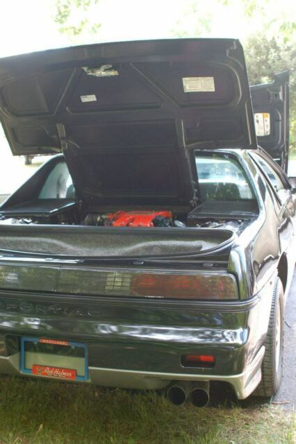 1985 pontiac fiero gt 26,550 miles black v6 cylinder engine 2.8l/173 4 speed