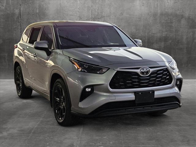 2023 toyota highlander le