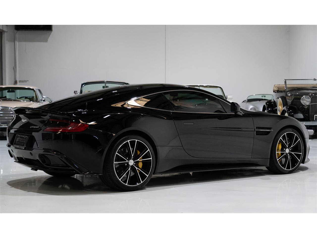 2014 aston martin vanquish