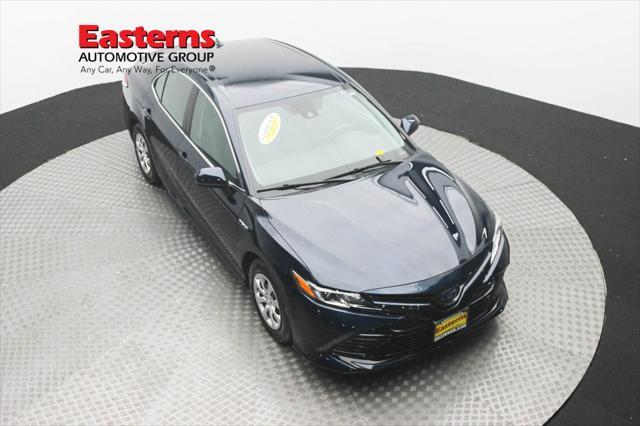 2020 toyota camry le