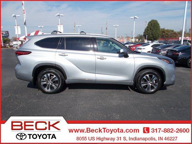2022 toyota highlander xle