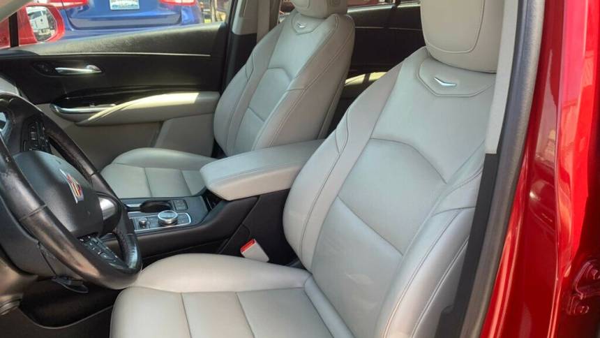 2019 cadillac xt4 premium luxury