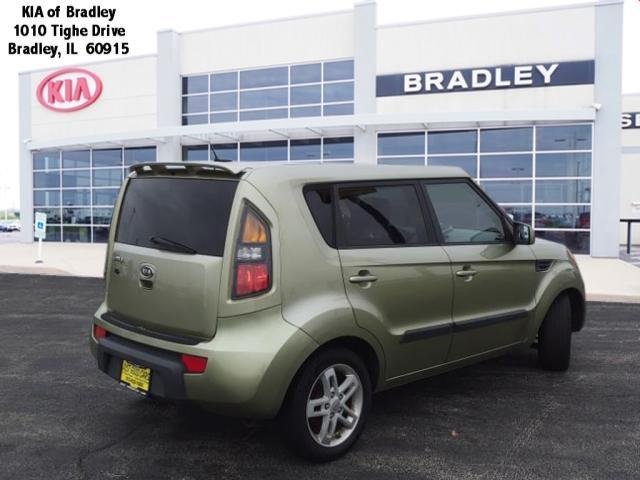 2011 kia soul +