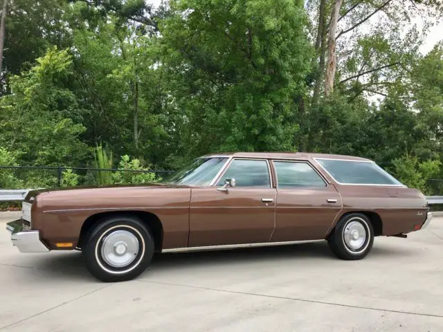 wagon : 59k org miles : garage kept : 100% rust free : all original : gorgeous