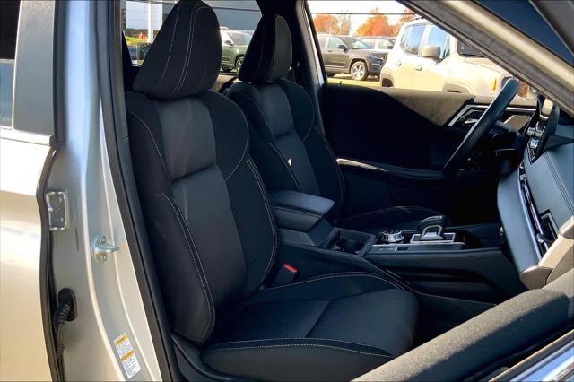 2022 mitsubishi outlander es 2.5 s-awc