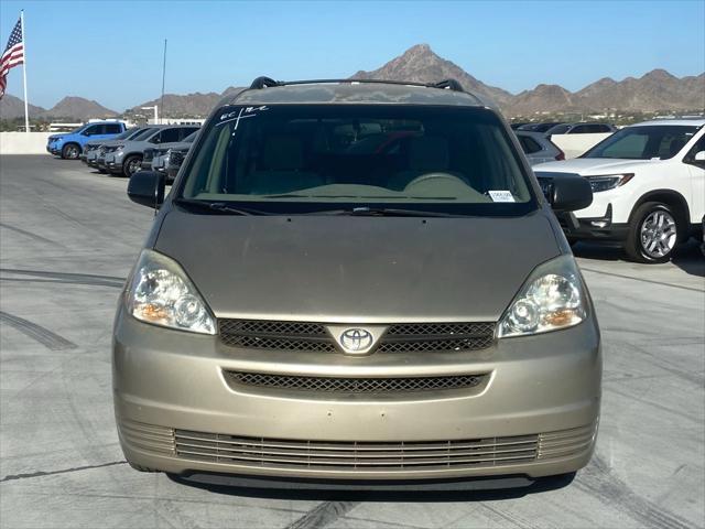 2004 toyota sienna le