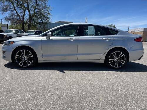 2019 ford fusion titanium