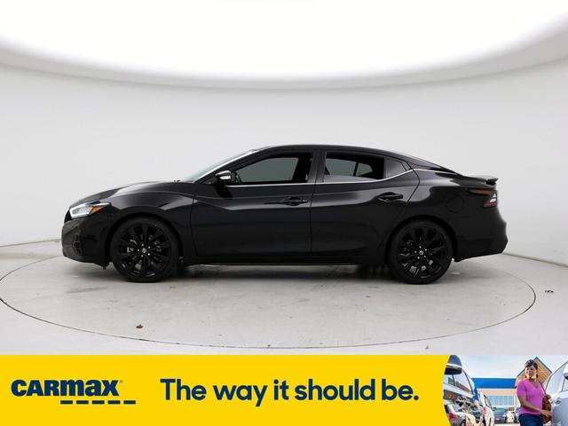 2022 nissan maxima sr