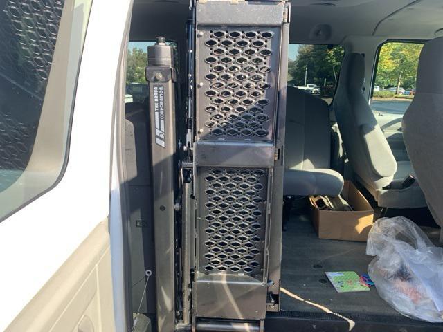 2011 ford e350 super duty xlt