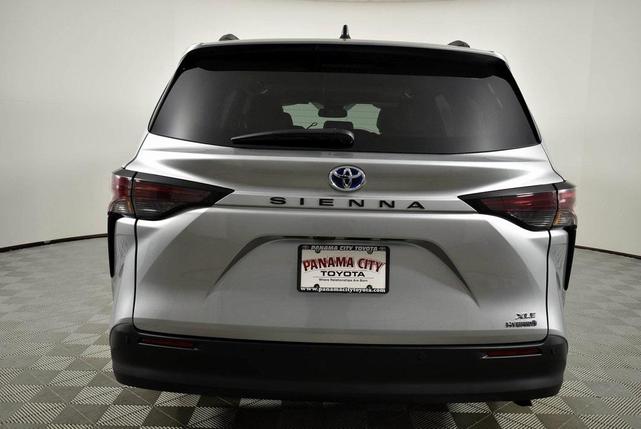 2023 toyota sienna xle