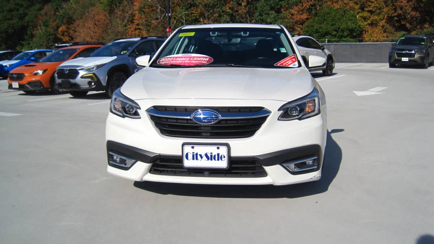 2022 subaru legacy limited