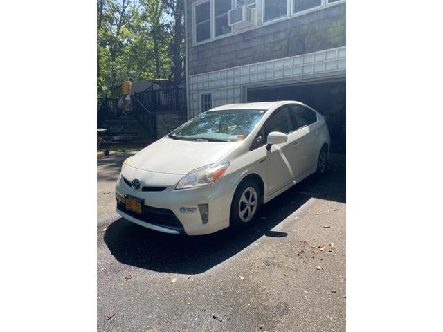 2014 toyota prius two