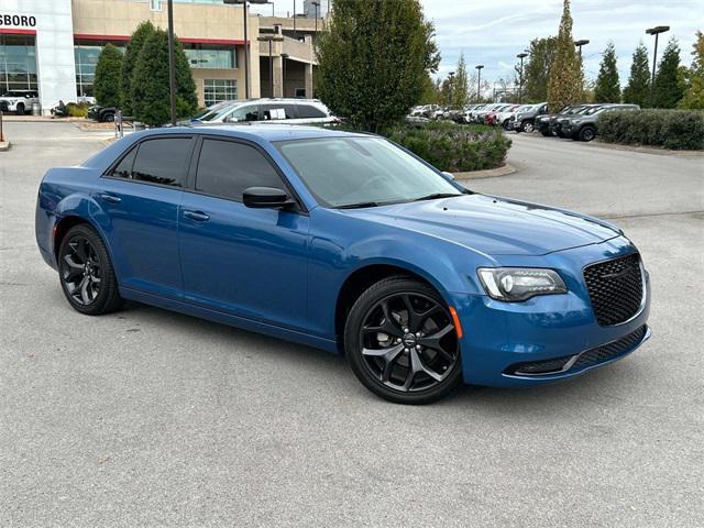 2023 chrysler 300 touring