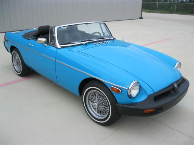 4cyl, 4 spd w/od, power brakes, new paint, new top, new interior, white walls !!