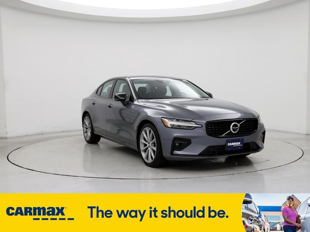 2021 volvo s60 t5 momentum