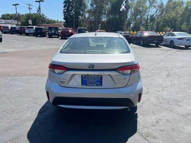 2022 toyota corolla hybrid le