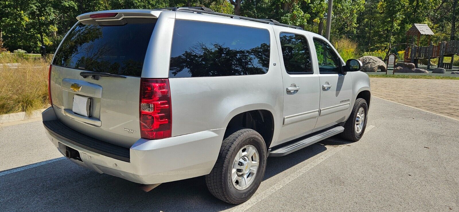 2010 chevrolet suburban lt 2500 4wd