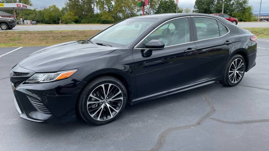 2018 toyota camry l