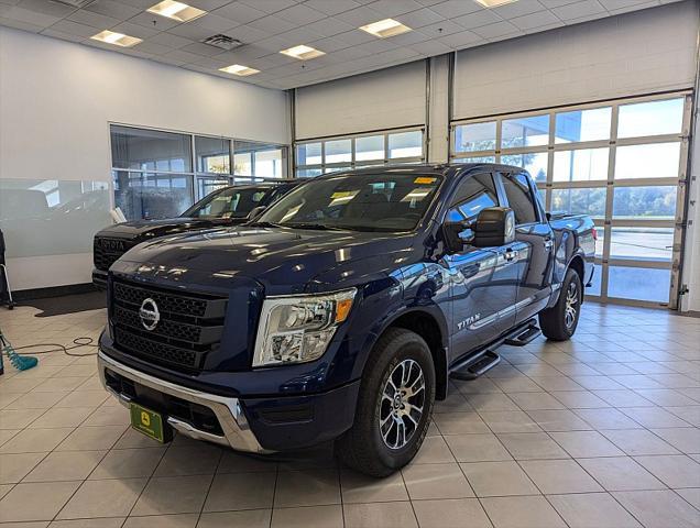 2021 nissan titan sv